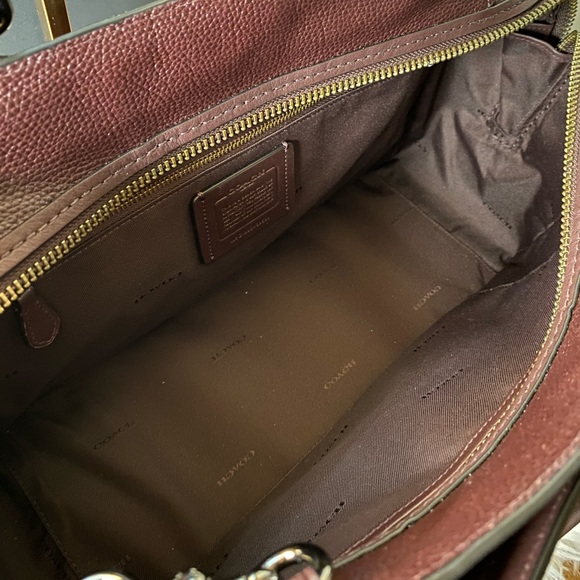 38550 - Coach Dreamer 36 in Pebble Leather - Picture 8 of 15